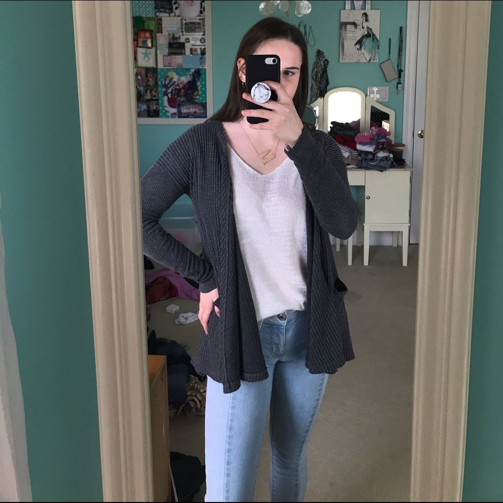 Gray American Eagle Cardigan Sz xs